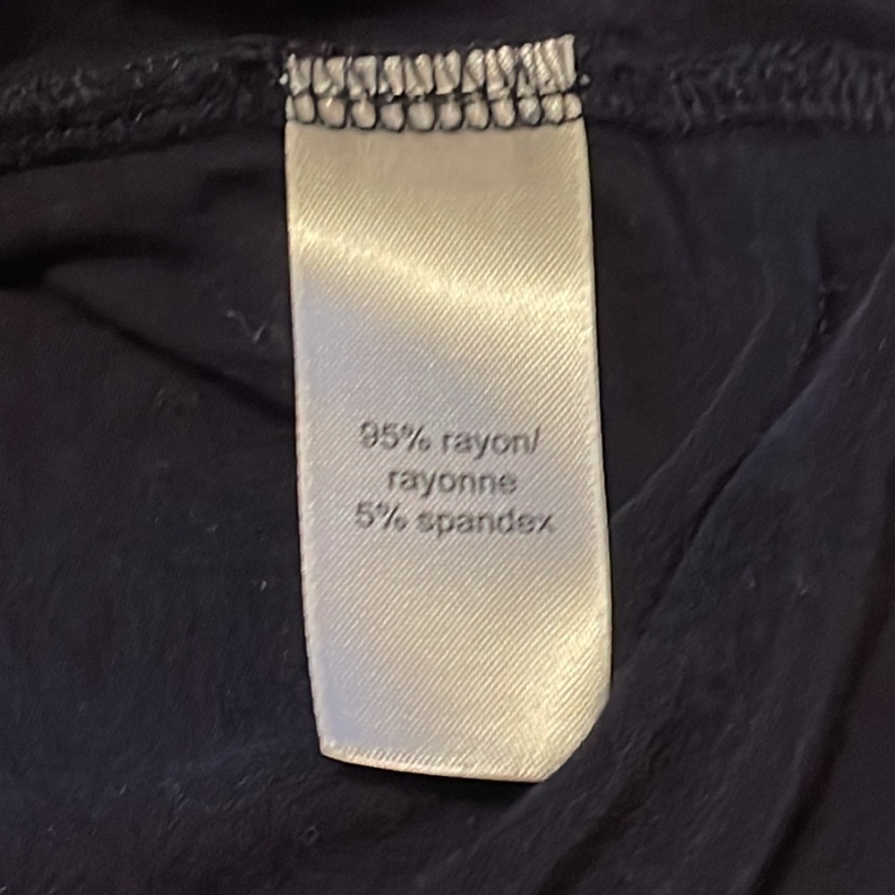 Maurice’s tee size large - Picture 4 of 8